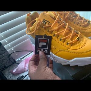 Yellow disruptor filas